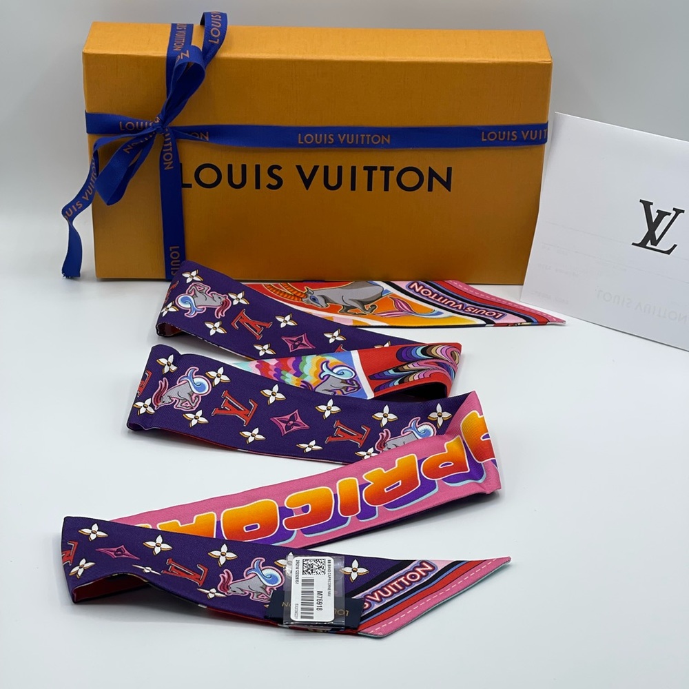 Louis Vuitton Capricorn ♑️ Astro BB Bandeau Neckerchief Twilly Scarf Wrap Rare - Picture 11 of 16